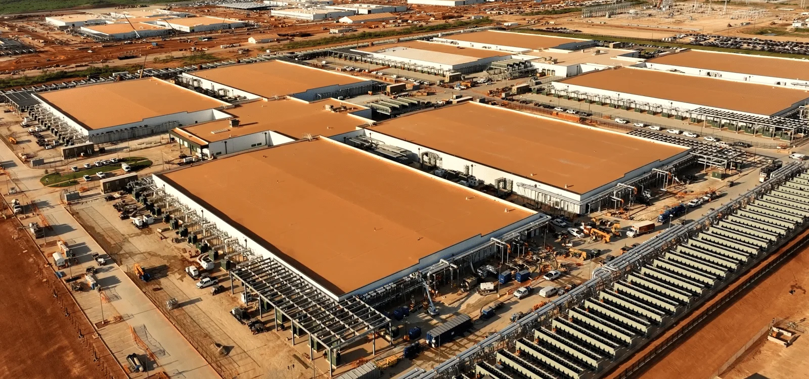 17年前的败局，山姆奥特曼要用 Sora2 和 GPT 扳回来